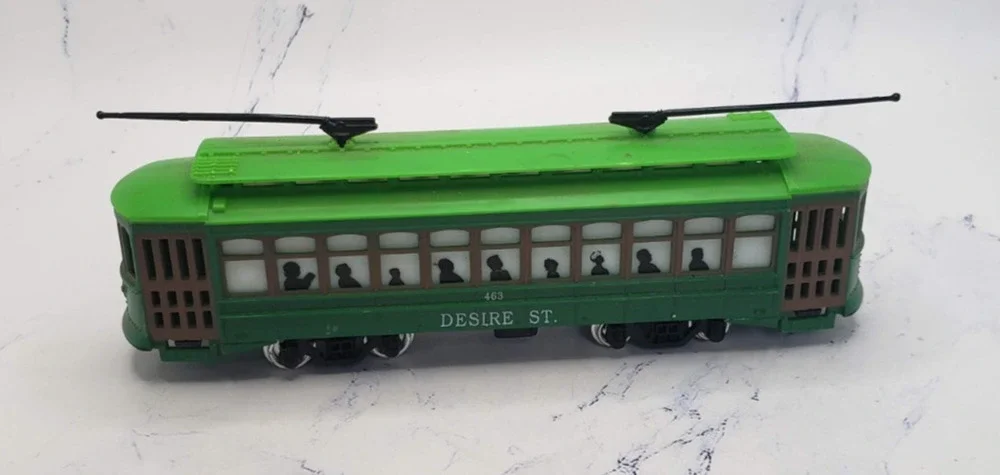 HO Scale Classic Trolley Car Desire Street Car #463